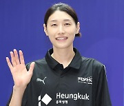 태극마크 반납하는 김연경 "은퇴식 때 울 것 같아요"