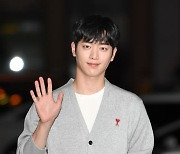 ‘원조 얼굴천재’ 서강준, ‘복면가왕’ 깜짝 출연