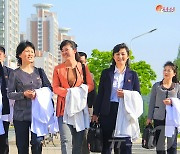 북한 호담당 의사들…"붉은 보건전사 영예 위해 분발"