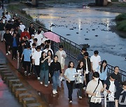 대구시의사회 '의료정상화 기원 별빛건강걷기대회' 개최