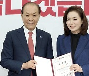 '3김여사 특검' 띄우고 "秋정신병" 직격…與 홀로 튄 '초선 투사'