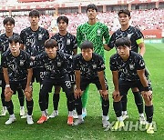 (SP)CHINA-SHAANXI-WEINAN-FOOTBALL-FRIENDLY MATCH-KOR VS VIE (CN)