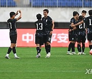 (SP)CHINA-SHAANXI-WEINAN-FOOTBALL-FRIENDLY MATCH-KOR VS VIE (CN)