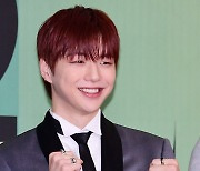 강다니엘, 소속사 폐업 심경 "아쉽고 애석하지만 묵묵히 헤쳐나갈 것"[전문]