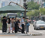 땡볕 막아줄 무더위 그늘막도 강남이 더 많다…강북의 3배