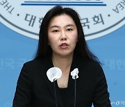 민주당 "오물풍선 재개, 예상된 위협인데 왜 정부는 대책없나"