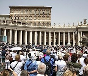 VATICAN ANGELUS PRAYER