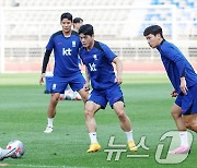 중국전 앞두고 훈련하는 축구대표팀