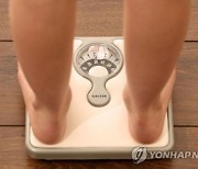 10대女 사이에서 ‘물·소금’만 먹으며 굶는 다이어트 유행