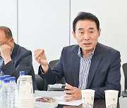 백영현 포천시장, 지역 기업 애로 해결 '광폭행보로 소통행정 이어간다'