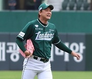 SSG·롯데, 더블헤더 '장군 멍군'.. SSG 김광현, 60일 만에 승리투수