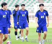 [ST포토] 축구대표팀 한 자리에 모여 공식 훈련