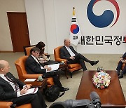 페루 외교부 장관 접견하는 이상민 장관