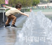 낮 최고 기온 34도…전국 ‘찜통더위’[내일날씨]