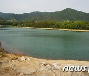 인천 강화도 저수지서 권총 발견…군·경 조사