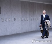 세계은행 "올해 경제성장률 2.6%"…0.2%p 상향조정