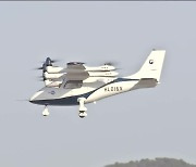 ‘헬기 대중화’ 성공할까?…잠실-인천공항 20분 주파, 직접 타보니