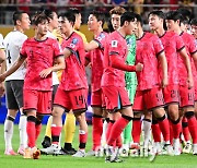 [MD포토] 1-0 승리한 대한민국 '승리의 기쁨'