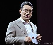 [단독] 조주완 LG전자 CEO “올해 수익성 뚜렷하게 개선…가정용 로봇 강화”