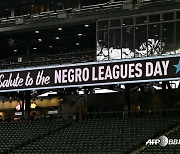 "야구공만 하얬다" 니그로 리그, 어둠 뚫고 마침내 MLB 역사 속으로