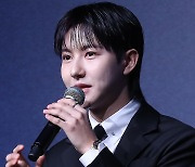 '공황장애·우울증' NCT 런쥔, 활동 중단 중에도 사생 피해 "무서운 스토커"