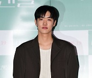 [TEN포토]타쿠야 '오늘은 영화배우'