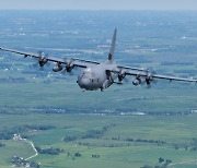 미국 최신 특수전 항공기 ‘고스트라이더’ AC-130J…북한 오물 투척에 한반도 전개