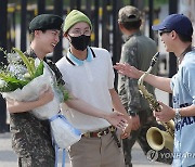 RMㆍ제이홉과 만난 BTS 진