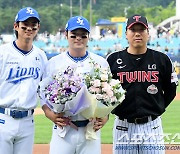 [포토] 구자욱-박병호-김현수 '400홈런 달성 축하'