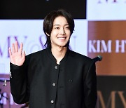 김현중도 당했다..."사칭 피해 주의, 팬들에 금전적 요구 절대 NO" [전문]