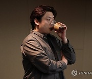 "도대체 뭐하는 사람이죠?"...전공의 대표, 의협 회장 직격