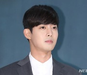 김현중 "팬들에 연락해 금전 요구 NO…사칭 주의"