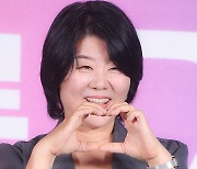 [TD포토] 이정은 '하트~'