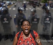 APTOPIX Venezuela Inmates Families Protest