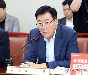 최저임금위, 발언하는 류기정 경총 전무