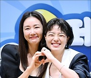 [MD포토] 최지우-안영미, '저희 케미 기대하세요'