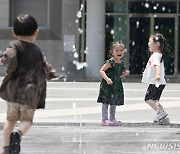 경기남부 낮 최고 34도 무더워…하늘 '맑음'