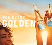 Corona Cero Inspires Fans to Embrace Golden Moments