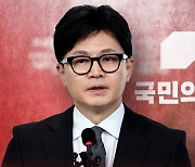 '민심 20% 반영' 논란…한동훈 '당권 도전' 임박