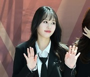 아일리원 하나, 퇴장까지 시크하게 [SE★포토]