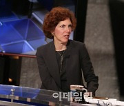 연준 '매파' 메스터 총재 "금리 인하하려면 인플레 더 개선돼야"