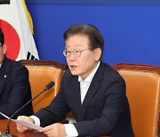 민주 "검찰, 이재명 죽이려 소설 창작… 대한민국 역사 오점"