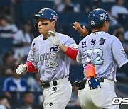 손아섭, KBO 통산 2번째 2500안타를 홈런으로 만들다 [사진]