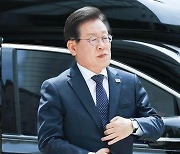 이재명 팬클럽, 급기야 판사 탄핵 돌입…"국회가 파면시켜라"