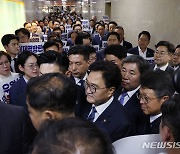 여야 원구성 대치 속 우원식 "여야 협의"…내일 본회의 어려울 듯(종합)