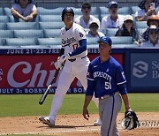 '진짜 미쳤다' 오타니, 만화같은 연타석 홈런… LAD, KC에 3-0 승리