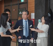 장재훈 현대차 사장 “수요 변동 있지만 전기차 우선 전략  맞다”