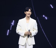 김수현 방콕 홀렸다..'눈여' 라이브→브로치 선물 "기억해줘 감사"[종합]