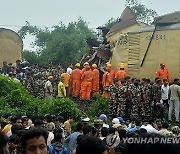 INDIA TRAIN COLLISION