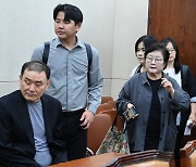 환자단체 간담회 참석하는 강선우 간사